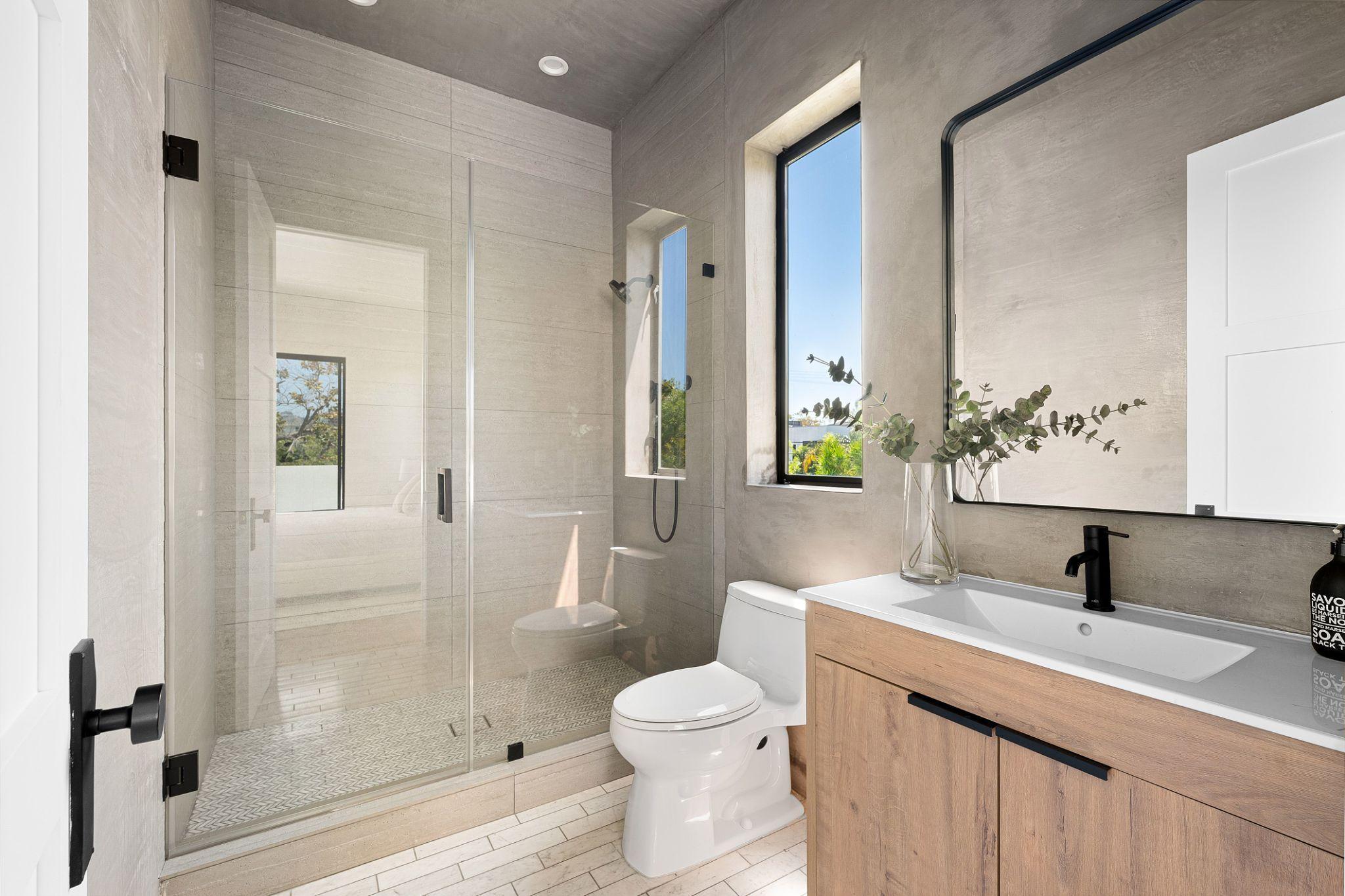 How a Premium Shower Door Manufacturer Defines Quality, Design, and Long-Term Performance