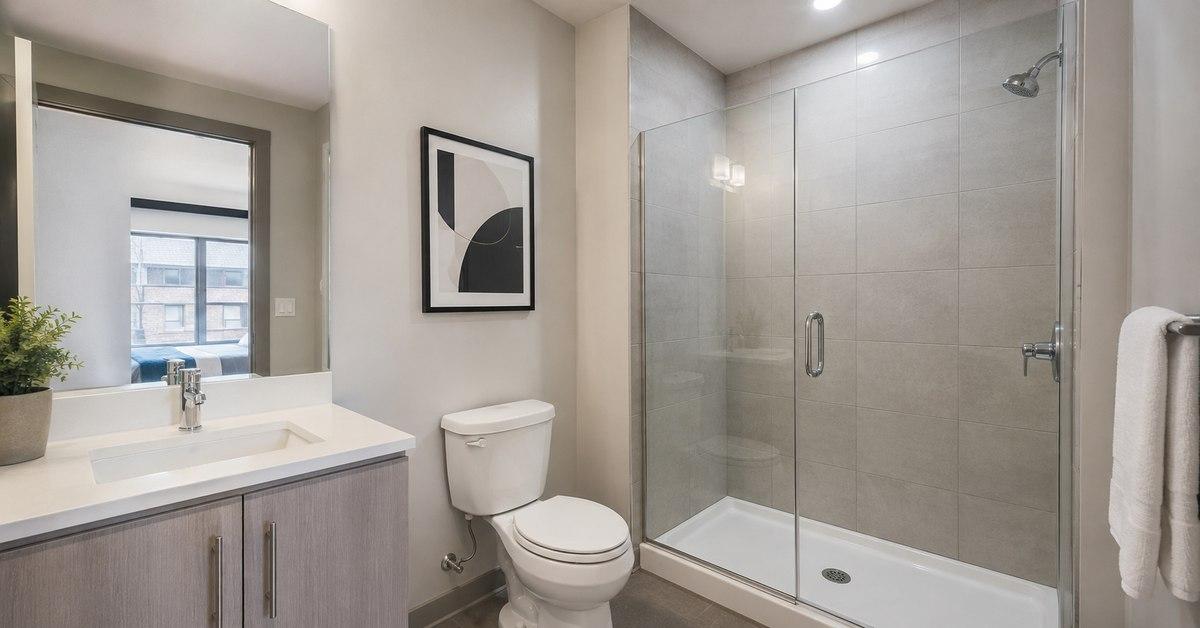 Shower Door for Multi Unit Housing: A Practical Buying Guide for Developers and Contractors